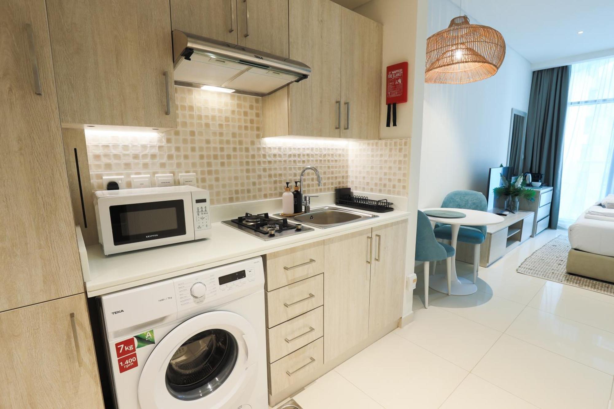 Fantastic Studio Apartment At Palm Jumeirah Дубай Экстерьер фото