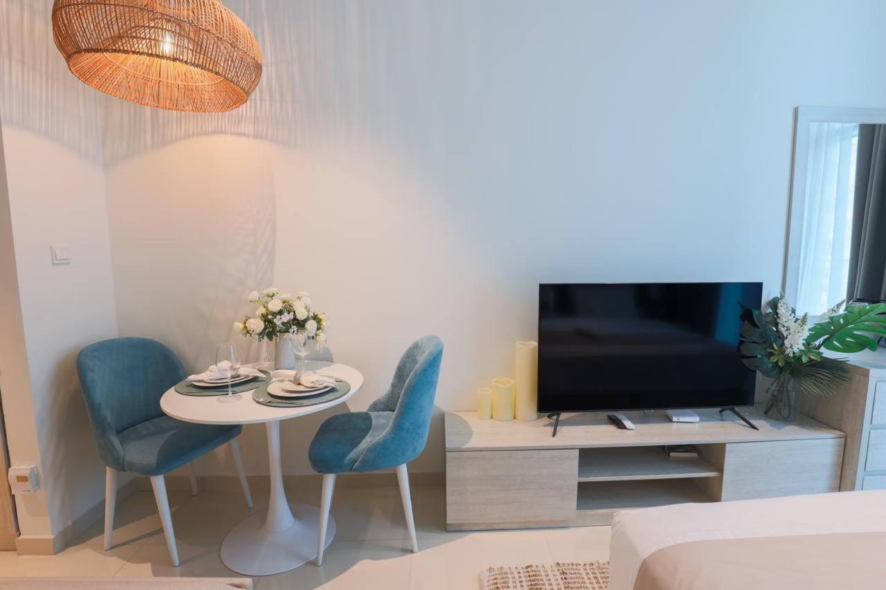 Fantastic Studio Apartment At Palm Jumeirah Дубай Экстерьер фото